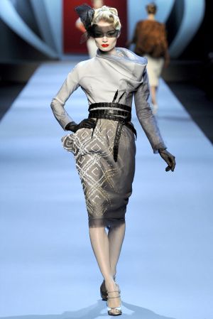 Pastels in fashion - myLusciousLife.com - grey - Dior Spring 2011 Couture.jpg